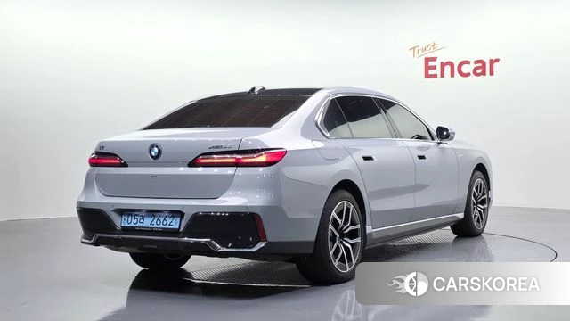 BMW i7 (G70) id 4443309 из Кореи 12