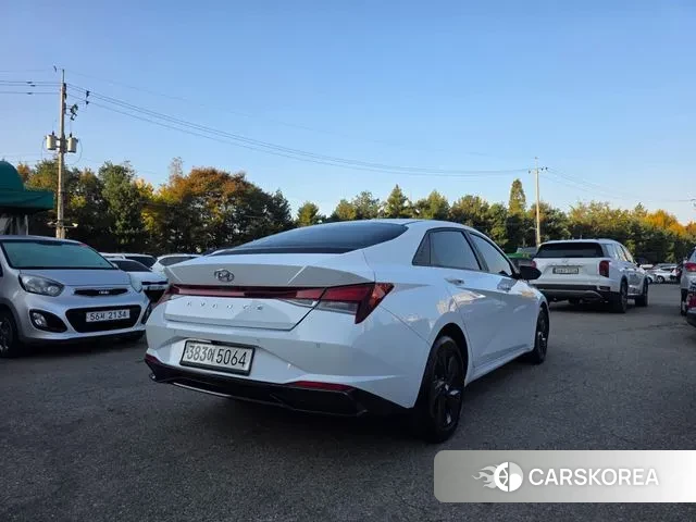 Hyundai Avante Hybrid (CN7) id 3355245 из Кореи 9