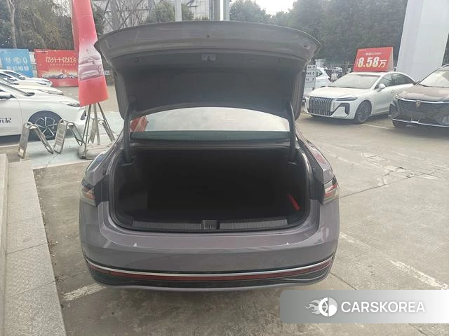 Volkswagen Passat id 4260161 из Китая 10