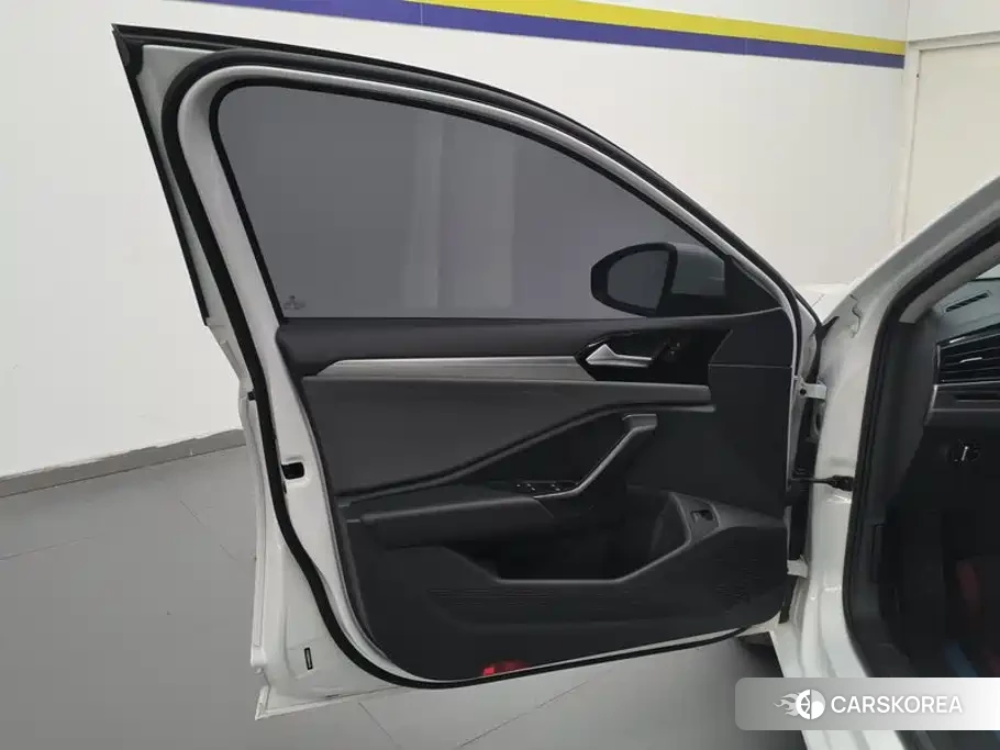 Volkswagen Sagitar id 4576287 из Китая 8