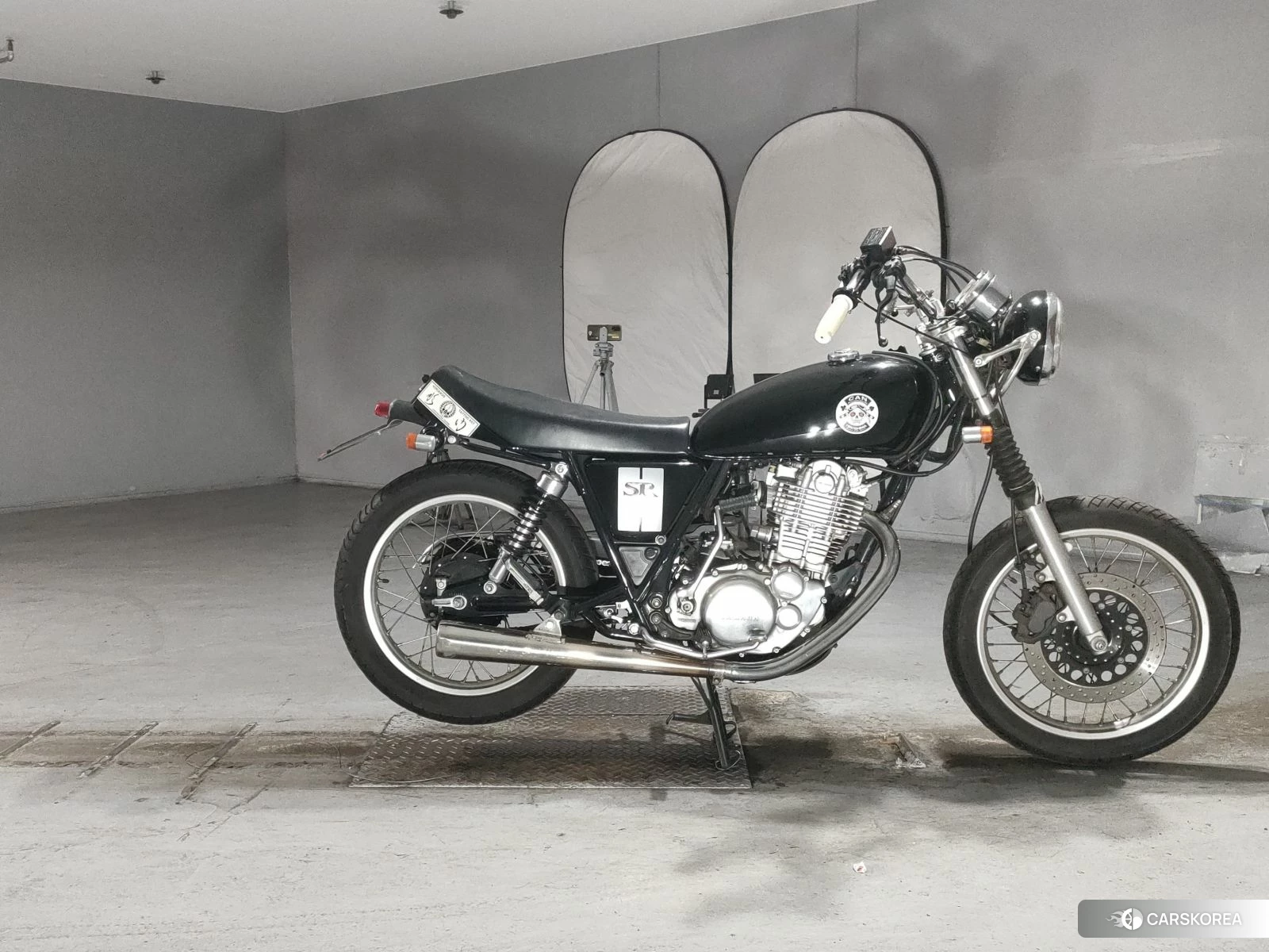 Yamaha SR 400 2019 из Японии, фото 2