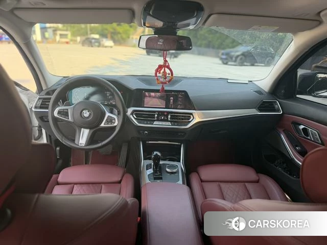 BMW 3 series 2022 Белый из Китая, фото 2