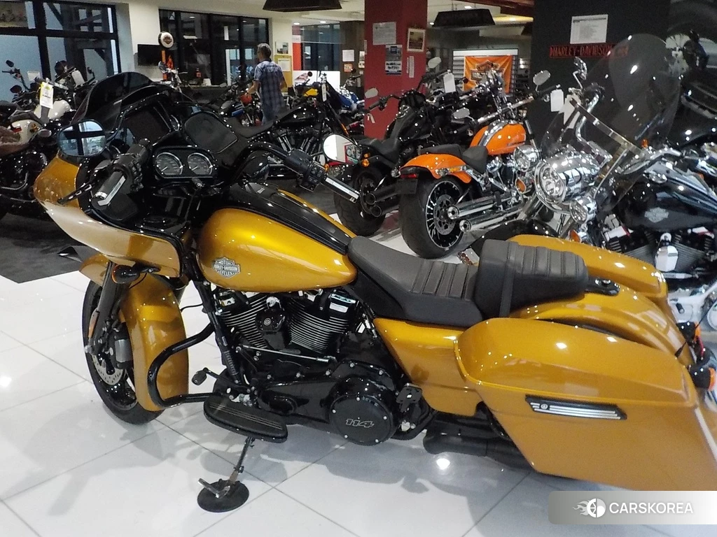 Проданный Harley-Davidson Road Glide FLTRXS1750 2023 из Японии