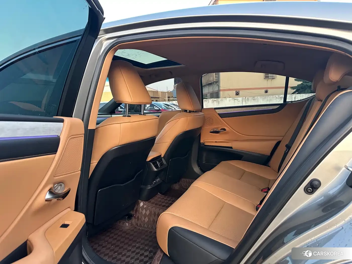 Lexus ES 2026 Silver/gray из Китая, фото 4