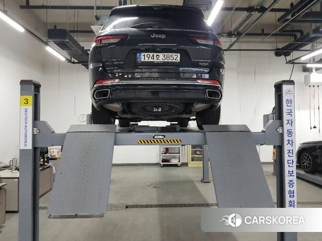 Jeep Grand Cherokee (WL) 2022 Черный из Кореи, фото 2