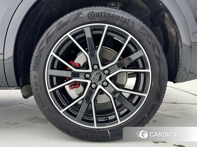 Audi Q5L id 4256993 из Китая 12