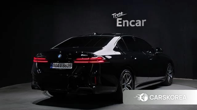BMW 5 Series (G60) id 4634937 из Кореи 12