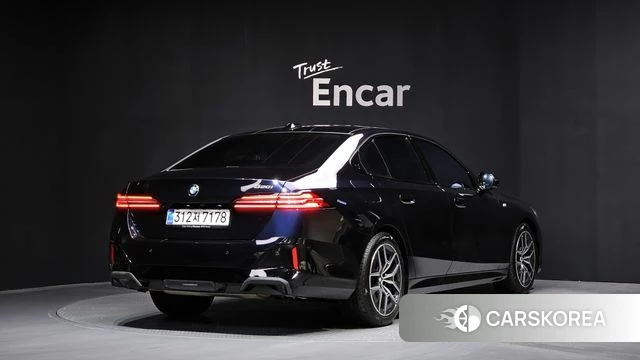 BMW 5 Series (G60) id 4301967 из Кореи 12