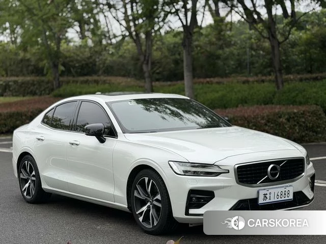 Volvo S60 id 4254496 из Китая 10
