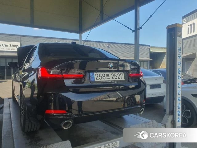 BMW 3 Series (G20) 2024 Черный из Кореи, фото 2