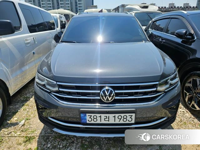 Volkswagen Tiguan second Generation 2022 Серый из Кореи, фото 2