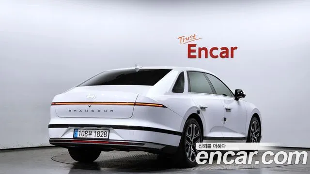 Hyundai Grandeur Hybrid (GN7) id 2711316 из Кореи 12