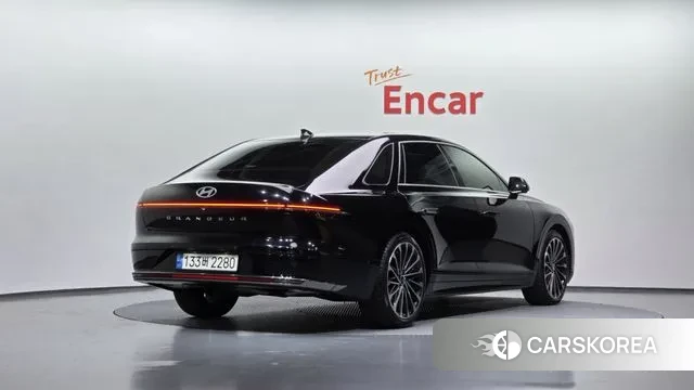 Hyundai Grandeur (GN7) id 3405744 из Кореи 12