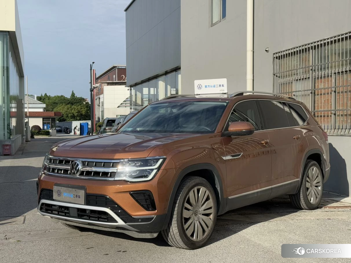 Volkswagen Tourang 2022 Коричневый из Китая, фото 3