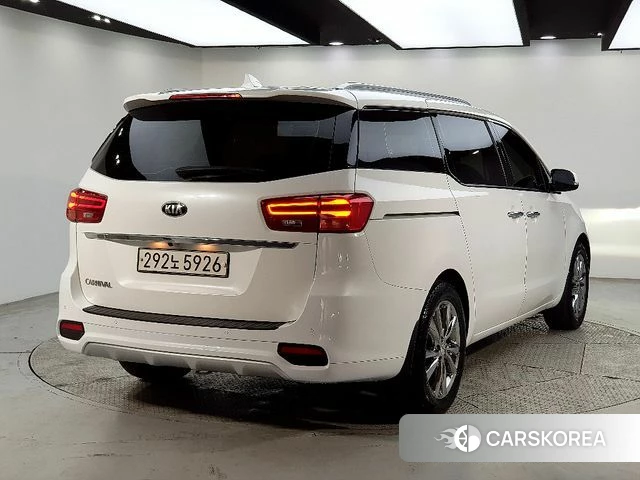 Kia The New Carnival id 3828528 из Кореи 12
