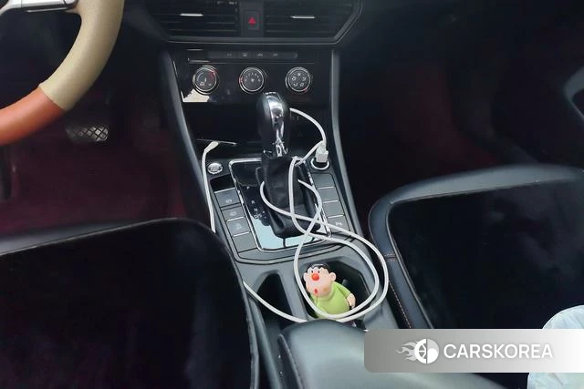 Volkswagen Bora id 4218706 из Китая 9