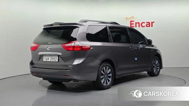 Toyota Sienna id 3873910 из Кореи 12