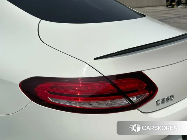 Mercedes-Benz Class C (imported) 2023 Белый из Китая, фото 5
