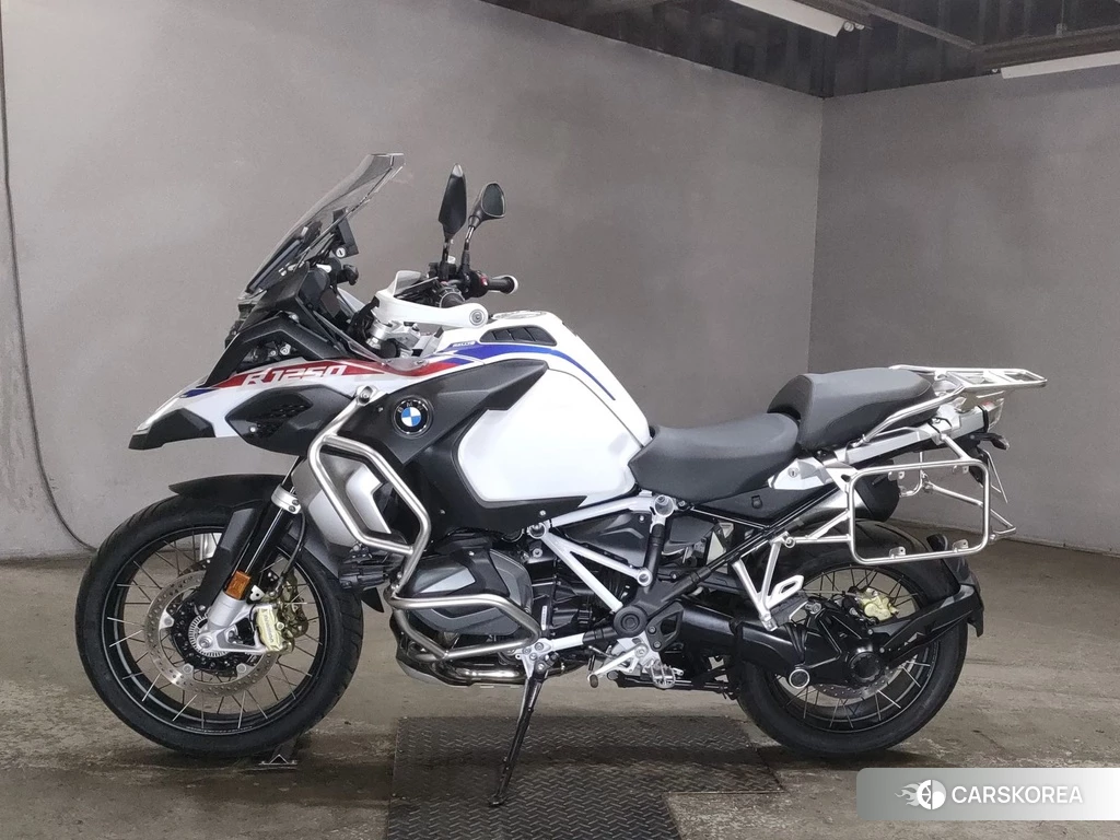 Проданный BMW R1250GS ADVENTURE 2023 из Японии
