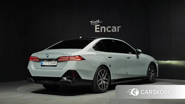 BMW 5 Series (G60) id 4548651 из Кореи 12