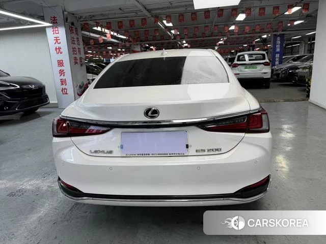 Lexus ES 2021 Белый из Китая, фото 4