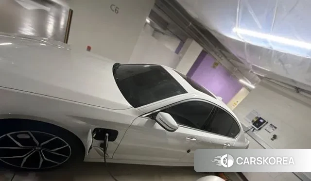 BMW 5 Series (G30) 2021 Белый из Кореи, фото 2