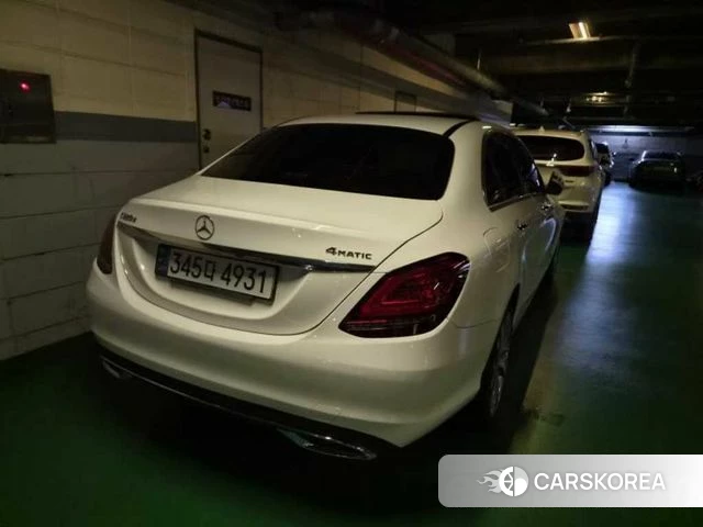 Mercedes-Benz C-Class W205 2020 Белый из Кореи, фото 2