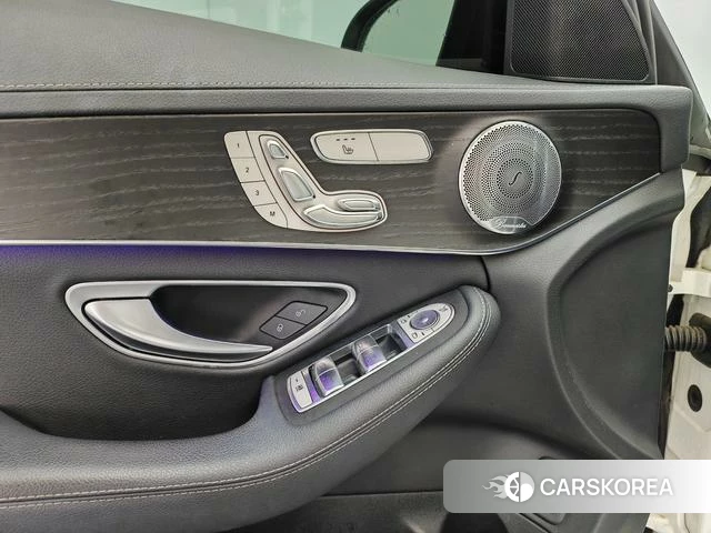 Mercedes-Benz Class C id 4367526 из Китая 12