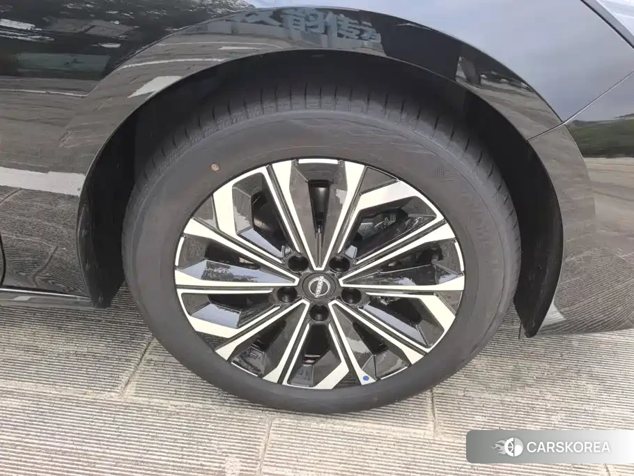 Nissan Altima id 4649325 из Китая 8