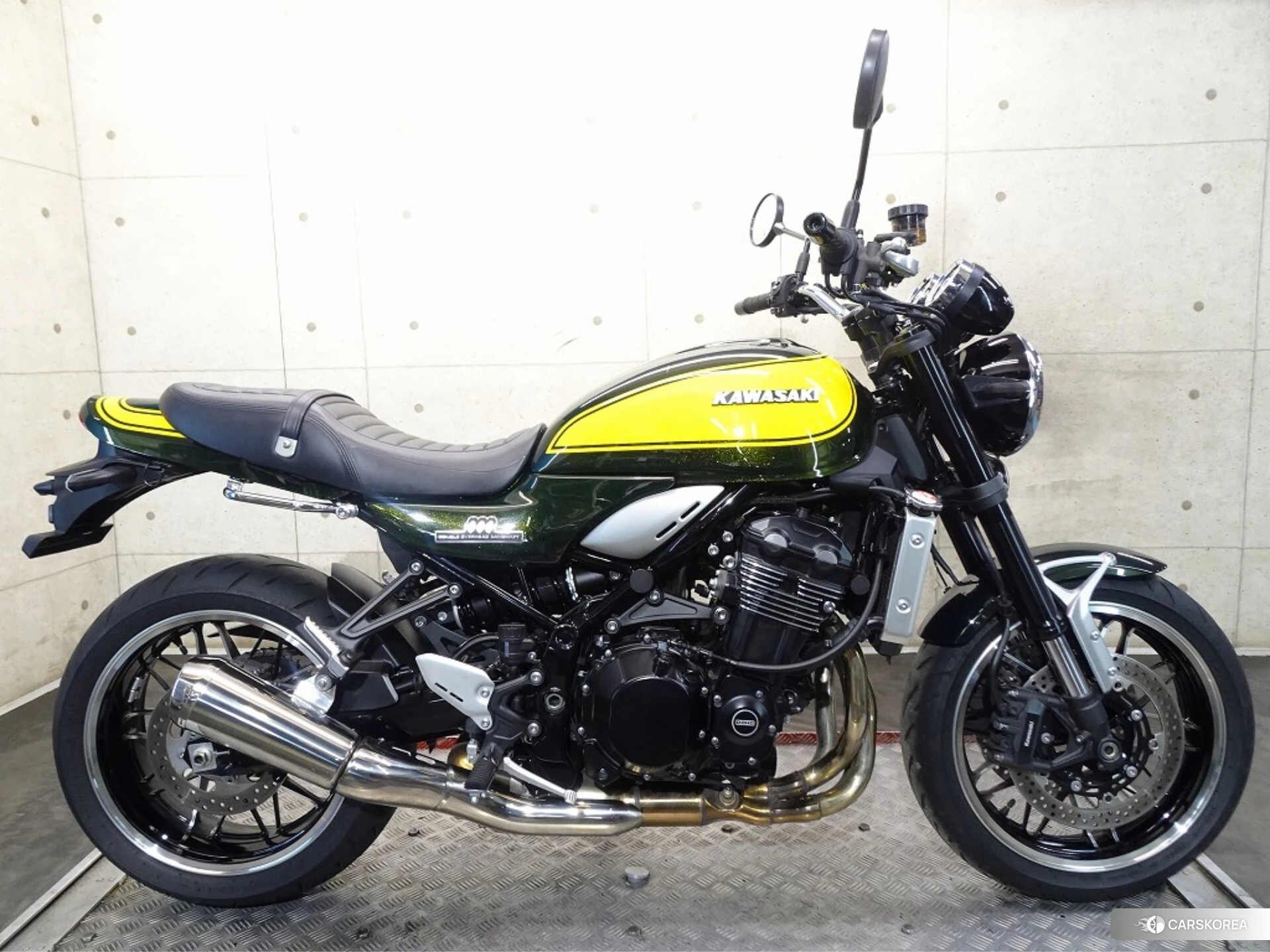 Kawasaki Z900RS id 3948914 из Японии 12