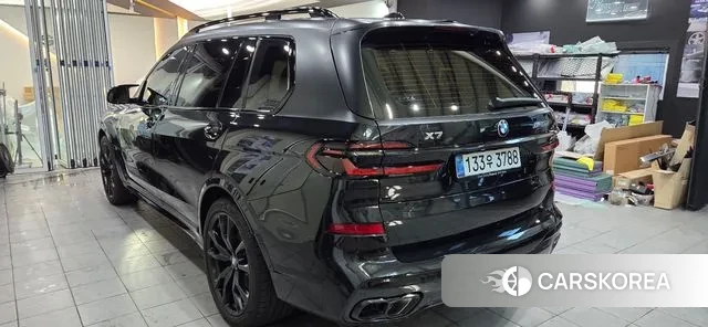 BMW X7 (G07) 2025 Черный из Кореи, фото 6