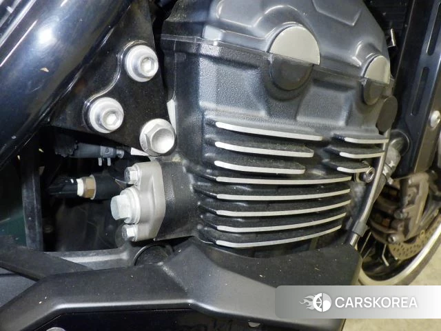 Engine photo