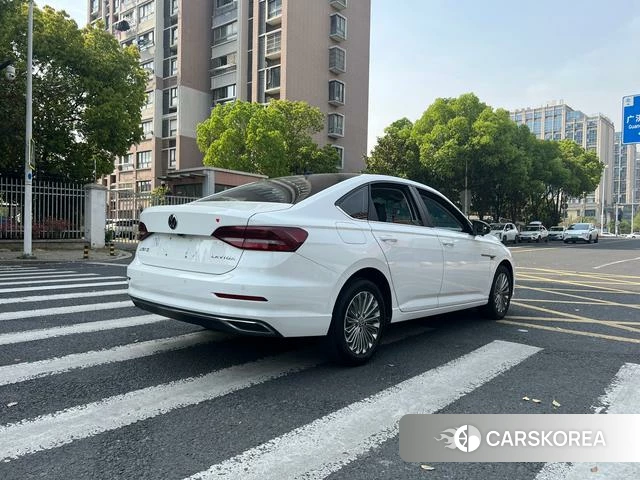 Volkswagen Lavida 2021 Белый из Китая, фото 2
