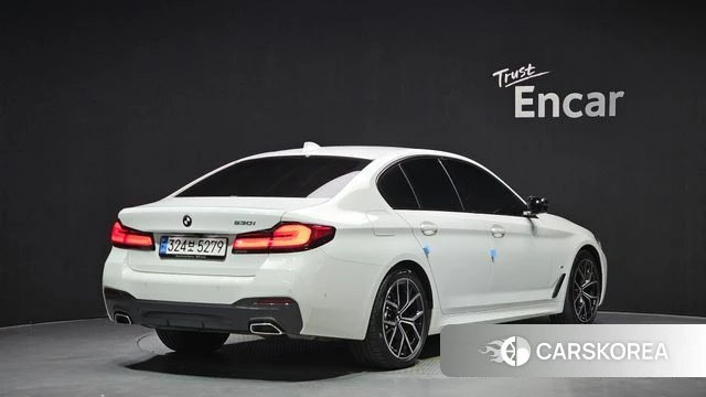 BMW 5 Series (G30) id 4572393 из Кореи 12