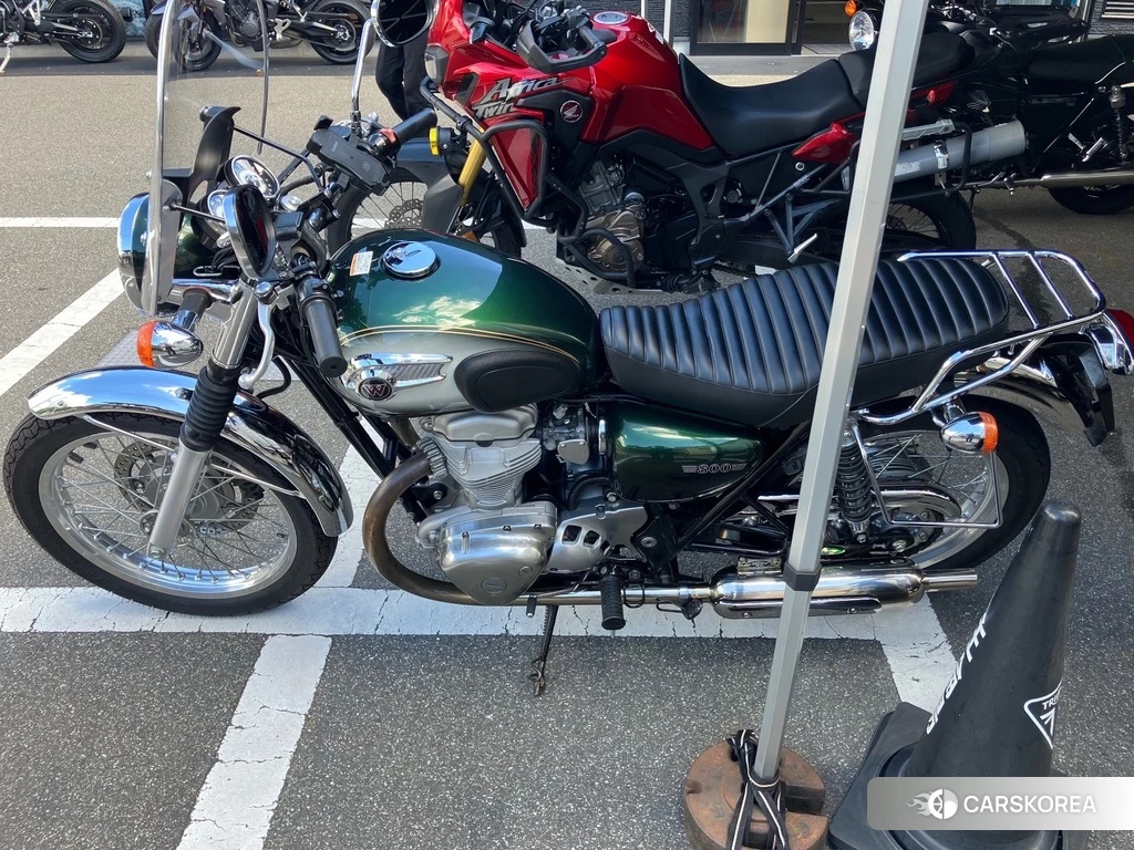 Проданный Kawasaki W800 2012 из Японии, фото 2