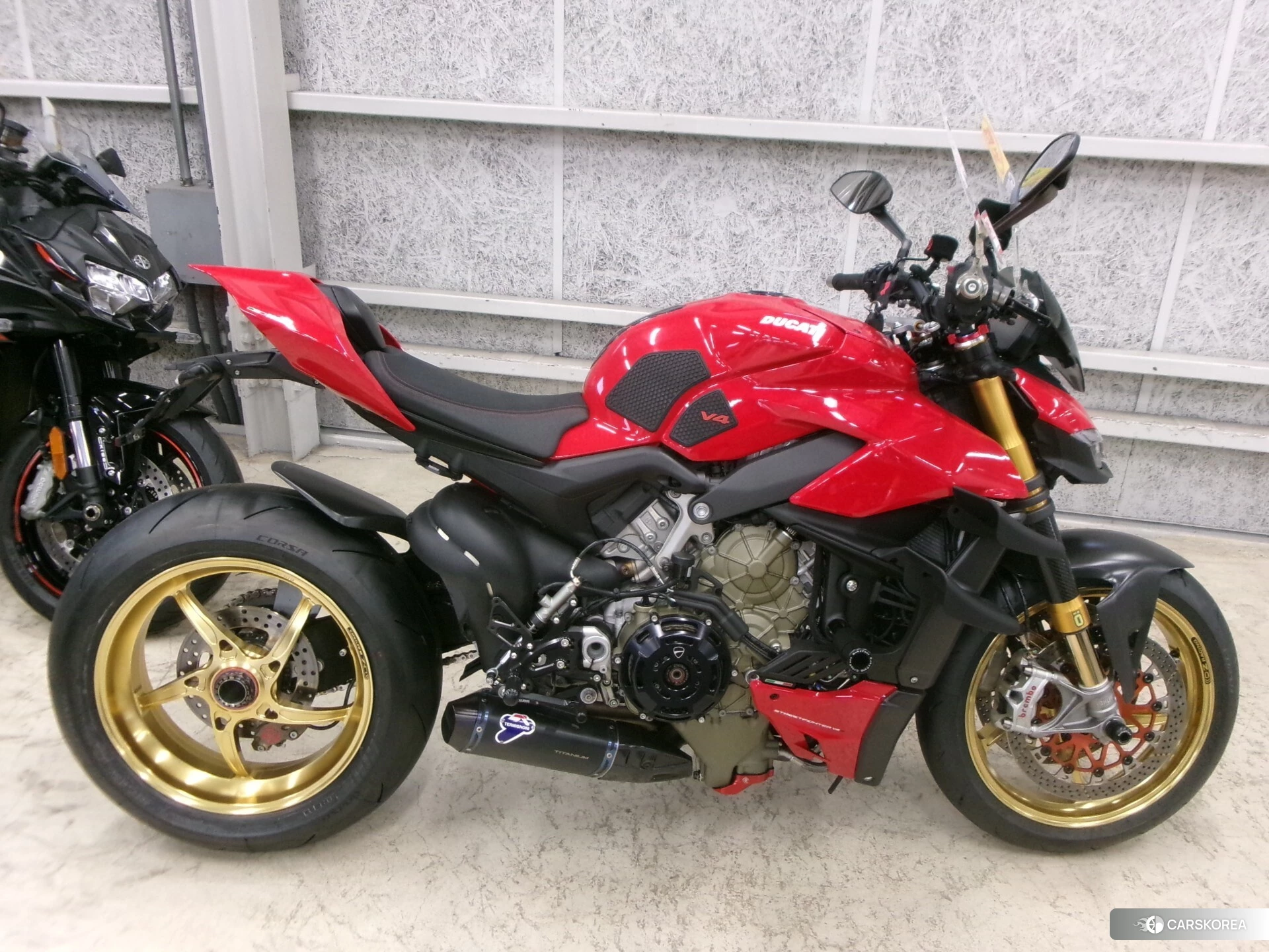 Ducati STREETFIGHTER V4 S id 3951998 из Японии 11