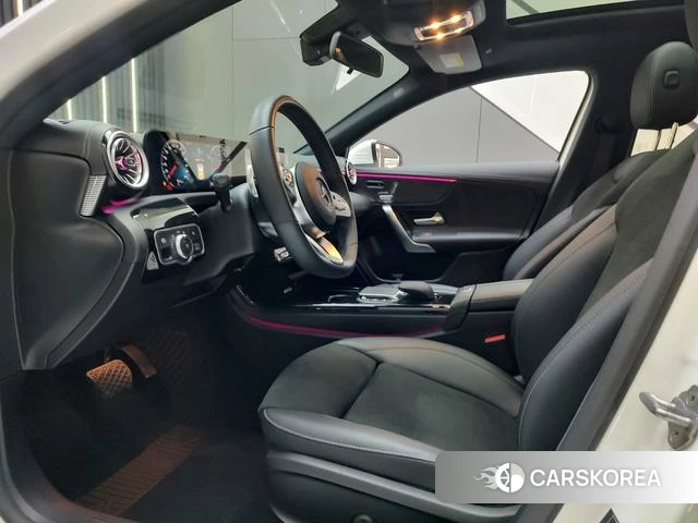 Mercedes-Benz Class A 2021 Белый из Китая, фото 2
