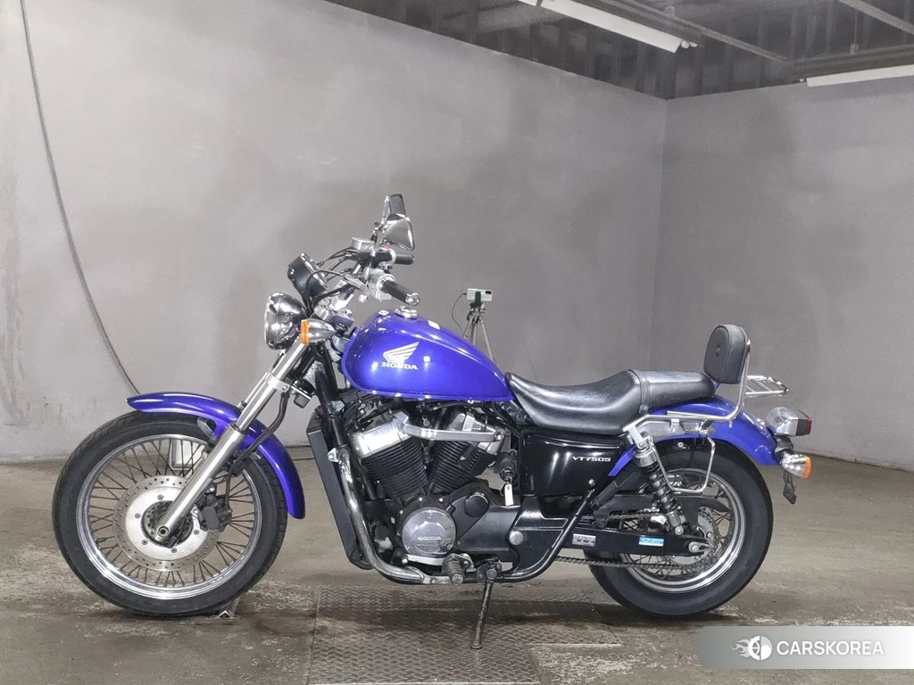 Проданный Honda VT750S 2013 из Японии