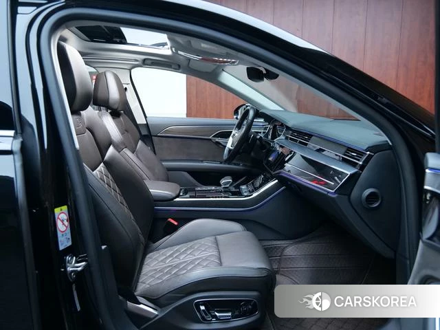 Audi A8 2021 Черный из Китая, фото 5