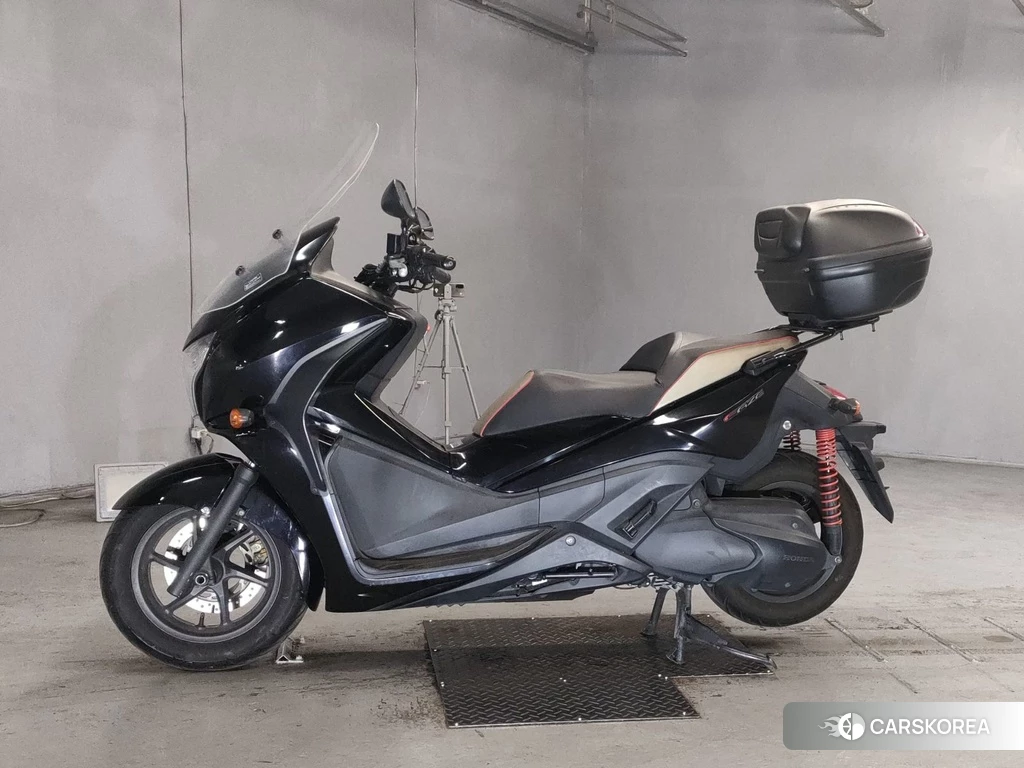 Проданный Honda PHASE S 2011 из Японии, фото 2