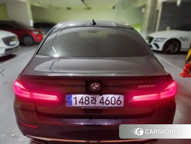 BMW 5 Series (G30) 2023 Черный из Кореи, фото 2