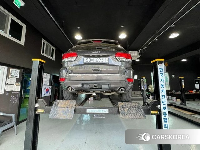 Jeep Grand Cherokee 2019 Серый из Кореи, фото 2