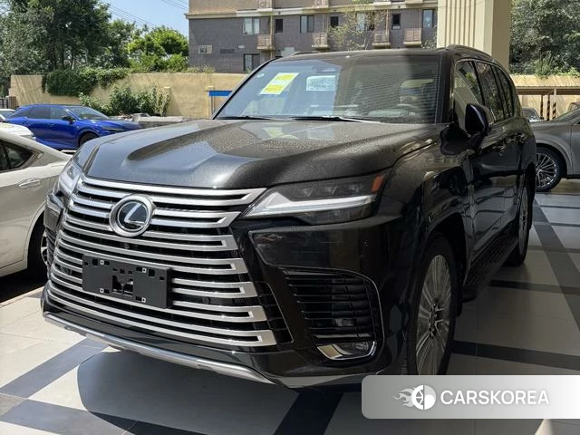 Lexus LX 2025 Темно-серый из Китая, фото 2