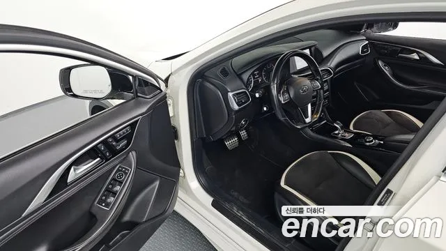 Infiniti Q30 id 2758999 из Кореи 12