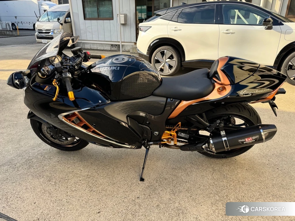 Проданный Suzuki GSX1300R HAYABUSA 2021 из Японии, фото 2