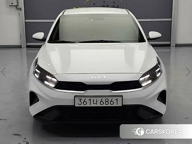 Kia The New K3 2nd generation 2022 Белый из Кореи, фото 2