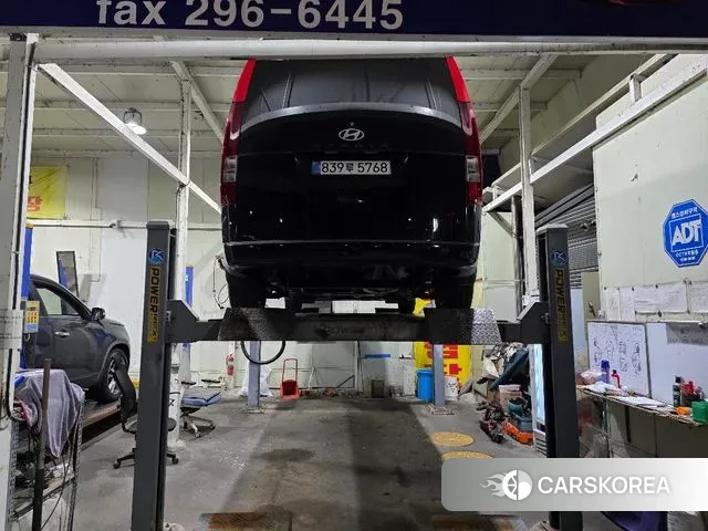 Hyundai Staria 2025 Черный из Кореи, фото 2