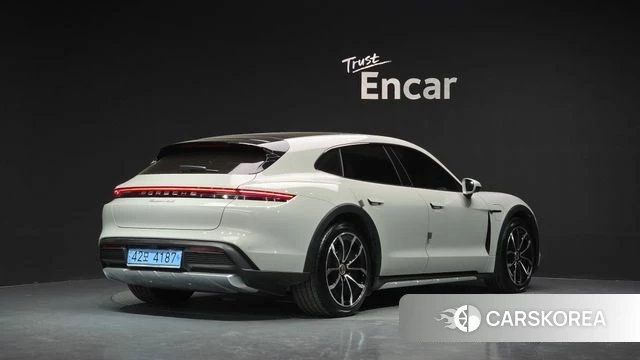 Porsche Taycan id 4528846 из Кореи 12