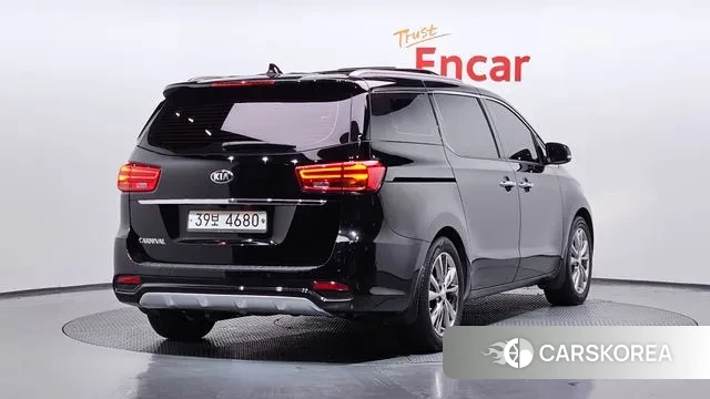 Kia The New Carnival id 3484914 из Кореи 12