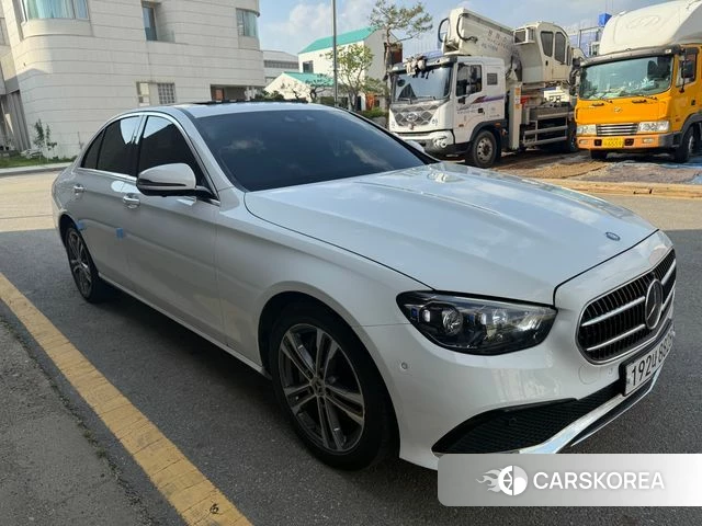 Mercedes-Benz E-Class W213 2022 Белый из Кореи, фото 5